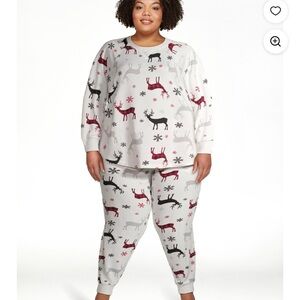 NWOT Secret Treasures Hacci Reindeer jogger pjs, 2x